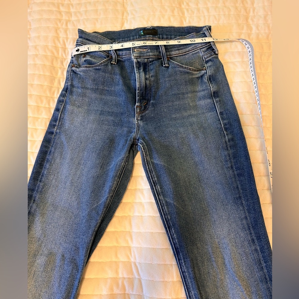 MOTHER Mid Rise Dazzler Ankle  Crop Jeans